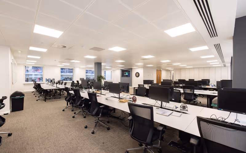 42 New Broad Street, London, 59 DESKS 42 New Broad Street, London image 1