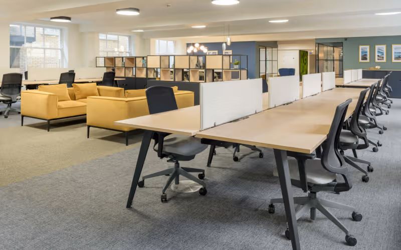 21 Great Winchester St, London, 40 DESKS 21 Great Winchester St, London image 1