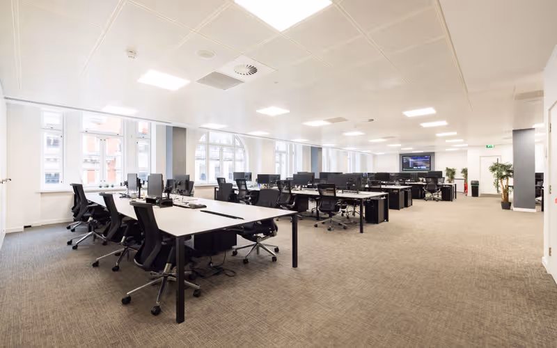 42 New Broad Street, London, 56 DESKS 42 New Broad Street, London image 1