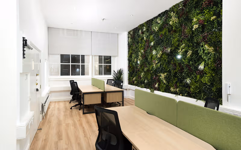 10 Ironmonger Lane, London, 10 DESKS 10 Ironmonger Lane, London image 1