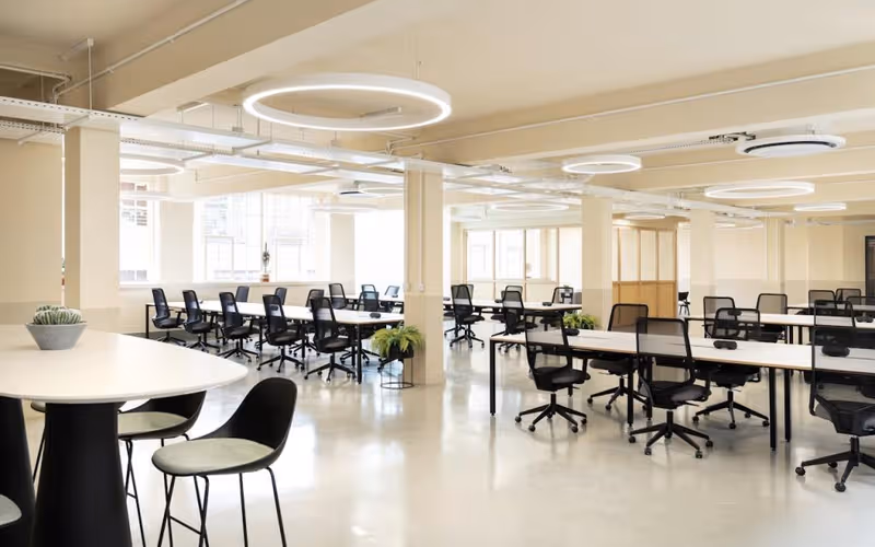 20 Garrett Street, London, 106 DESKS 20 Garrett Street, London image 1