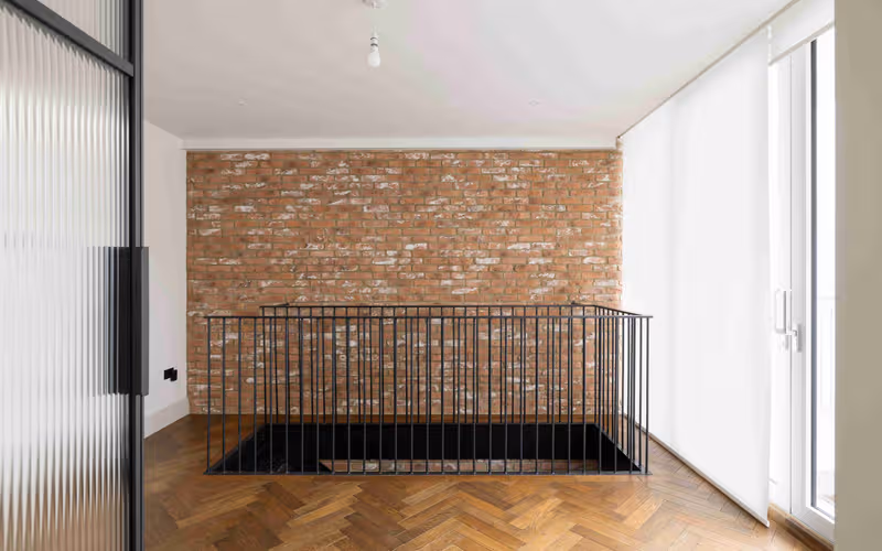 17 Barnsbury Terrace, Islington, 30 DESKS 17 Barnsbury Terrace, Islington image 1