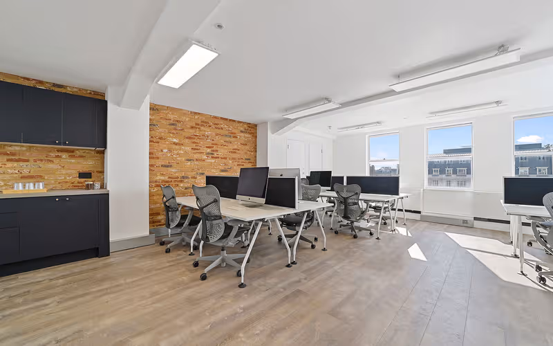 4 Golden Square, Soho, 25 DESKS 4 Golden Square, Soho image 1