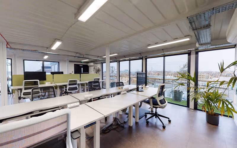 212 Regent's Park Road, Chalk Farm image 1