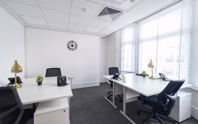 13 Palace Street, Westminster image 1