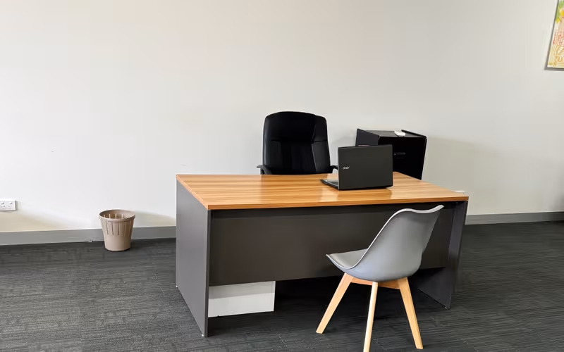 174 High Street, Belmont, 3 DESKS 174 High Street, Belmont image 1