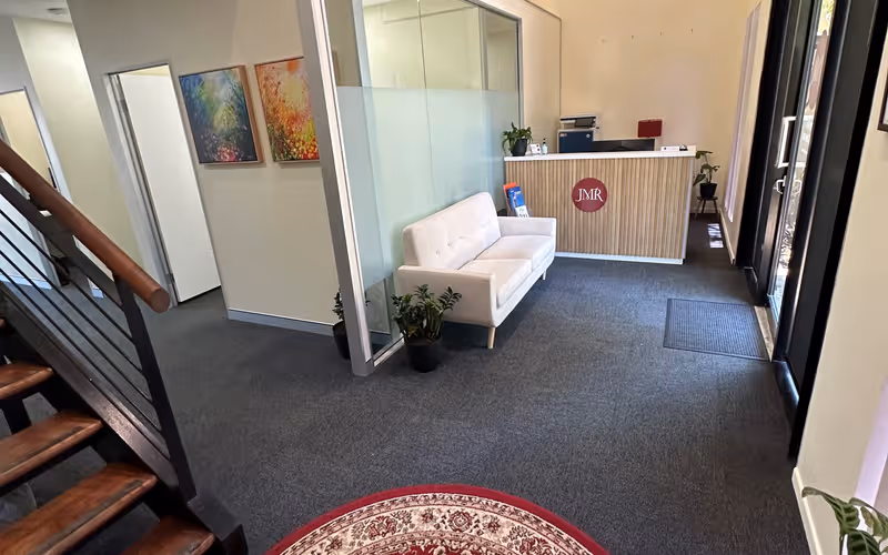 1-7 Murrajong Road, Springwood, 3 DESKS 1-7 Murrajong Road, Springwood image 1