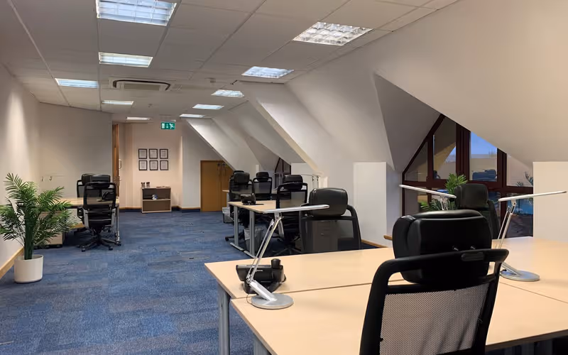 East Point Business Park, Oxford, 60 DESKS East Point Business Park, Oxford image 1