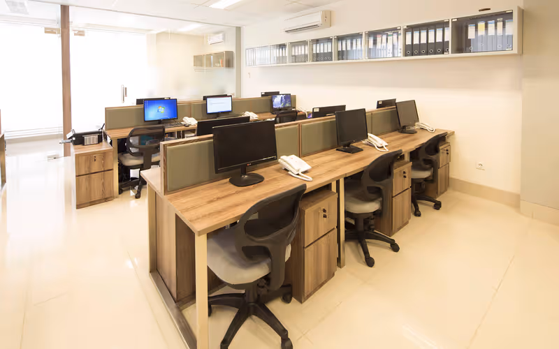 88 Jl Raya Meruya Ilir, Kebon Jeruk, 10 DESKS 88 Jl Raya Meruya Ilir, Kebon Jeruk image 1