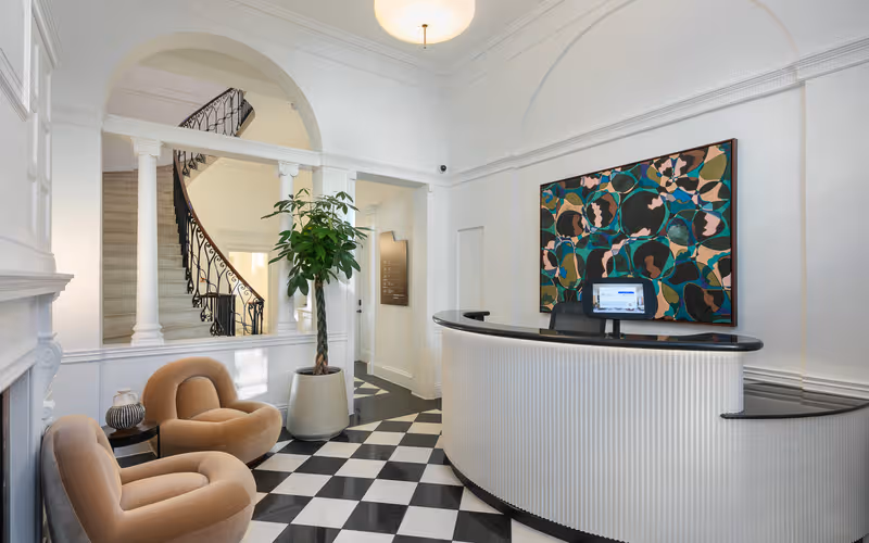 19 Portland Pl, London image 1