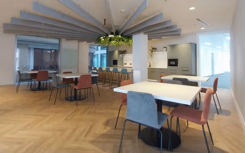24 Monument Street, City Of London, 60 DESKS 24 Monument Street, City Of London image 1