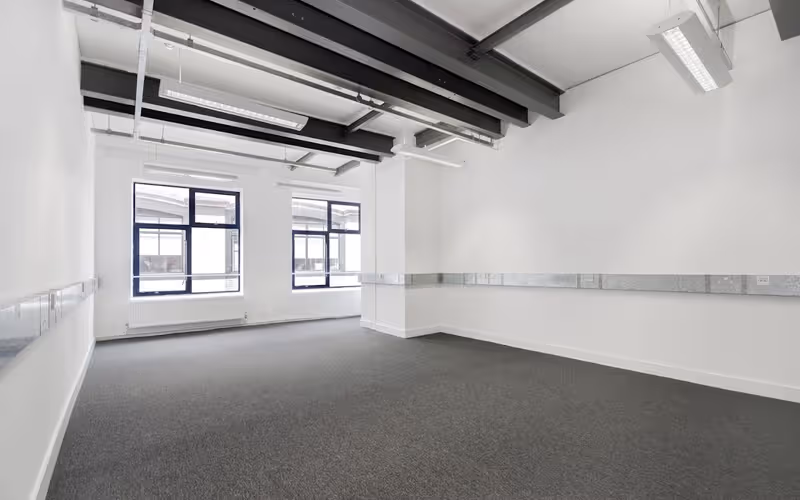 10 Barley Mow Passage, Chiswick, 77 DESKS 10 Barley Mow Passage, Chiswick image 1