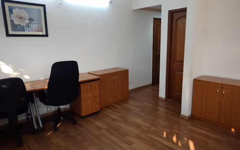 10/2 Picasso Bithi Mullick Bazar Park Street Area, Kolkata image 1