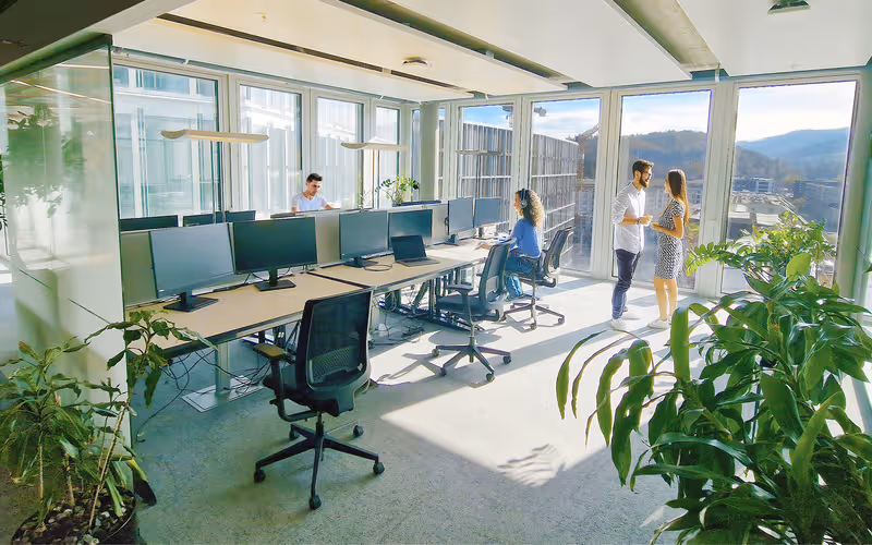 17 Maneggstrasse, Zürich, 20 DESKS 17 Maneggstrasse, Zürich image 1