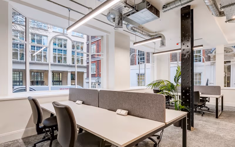 8 Laurence Pountney Hill, London, 12 DESKS 8 Laurence Pountney Hill, London image 1