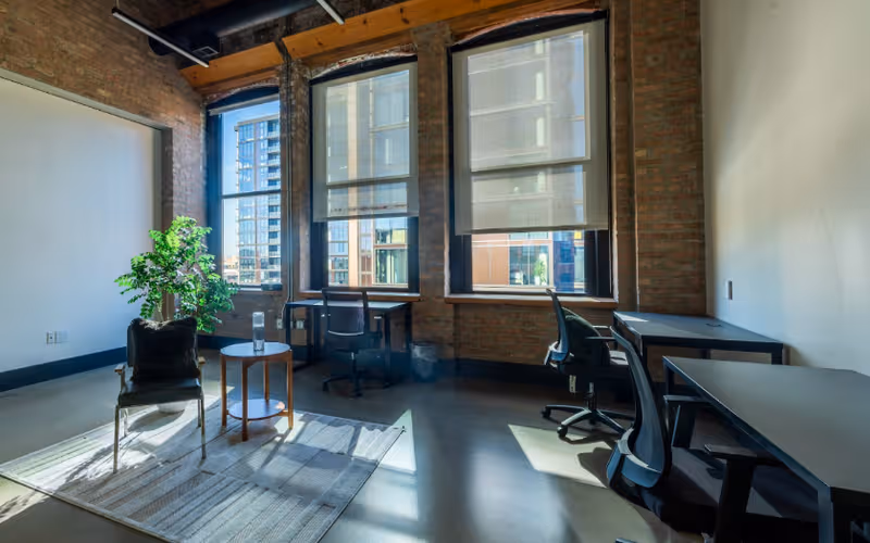 1101 West Lake Street, Chicago, 138 DESKS 1101 West Lake Street, Chicago image 1