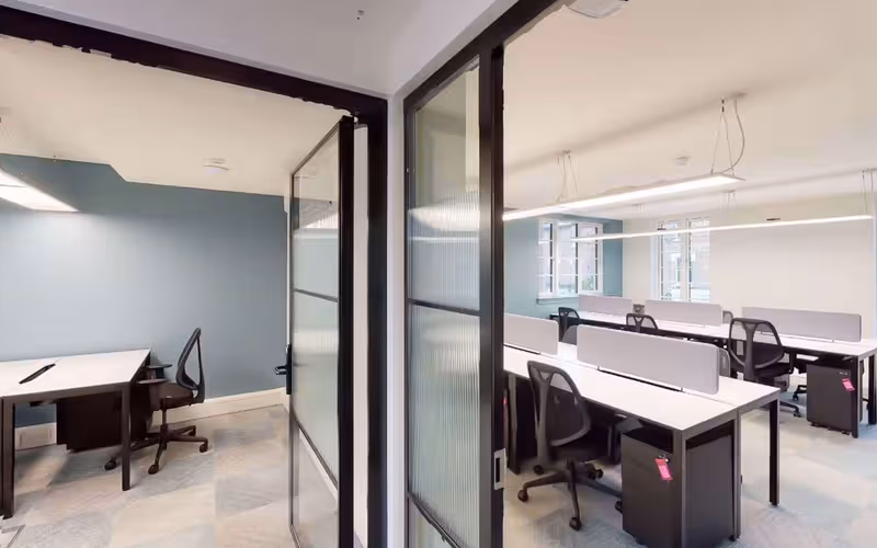 49 Oxford Road Finsbury Park, London, 52 DESKS 49 Oxford Road Finsbury Park, London image 1