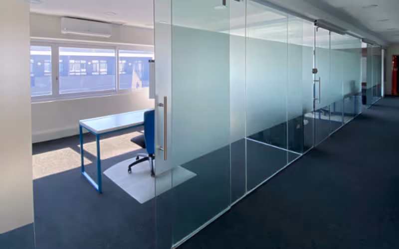 16 Main Road, Johannesburg, 10 DESKS 16 Main Road, Johannesburg image 1