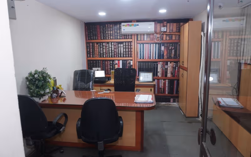 Mid Wing Rm Bhattad Rd, Mumbai, 5 DESKS Mid Wing Rm Bhattad Rd, Mumbai image 1