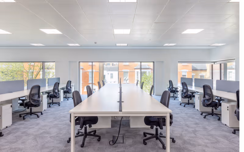 174 Hammersmith Road, Greater London, 50 DESKS 174 Hammersmith Road, Greater London image 1