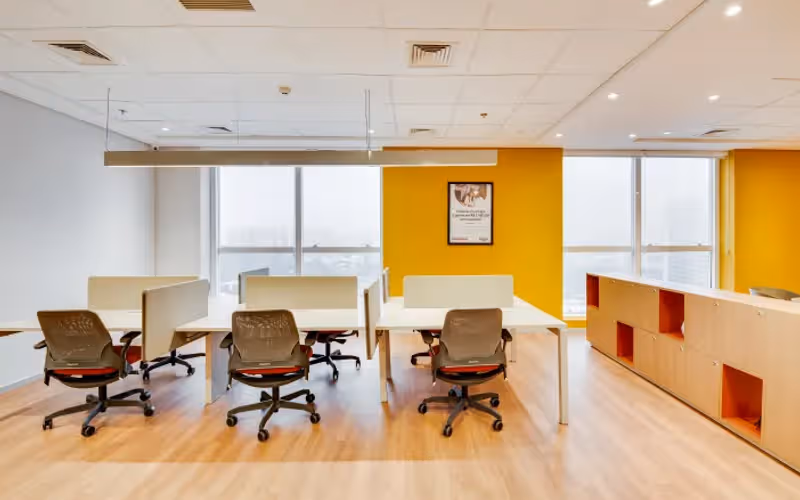 261 E Maple Road, Birmingham, 50 DESKS 261 E Maple Road, Birmingham image 1
