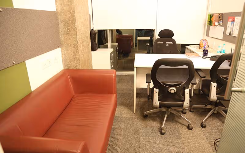 Opp Citi Mall Link Rd Veera Desai Industrial Estate Andheri West, Mumbai image 1