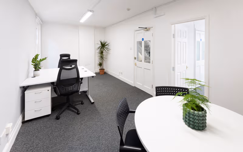 3 Princes Street, Bath, 2 DESKS 3 Princes Street, Bath image 1
