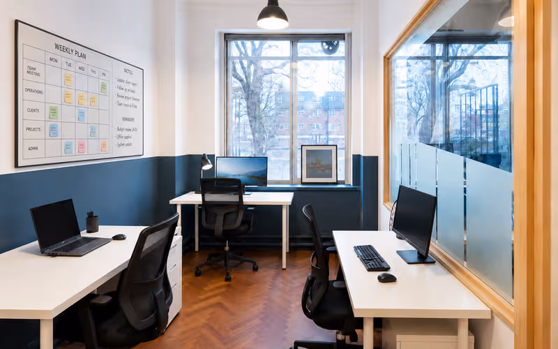 35 Bow Road, BOW, 7 DESKS 35 Bow Road, BOW image 1