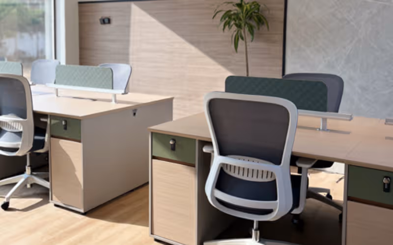 252A Galle Rd, Colombo, 10 DESKS 252A Galle Rd, Colombo image 1
