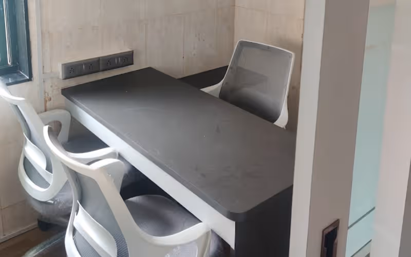 New Link Road, Mumbai, 5 DESKS New Link Road, Mumbai image 1
