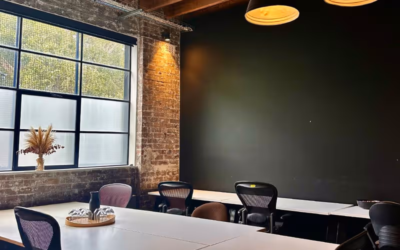 30 Vine Street, Redfern, 8 DESKS 30 Vine Street, Redfern image 1