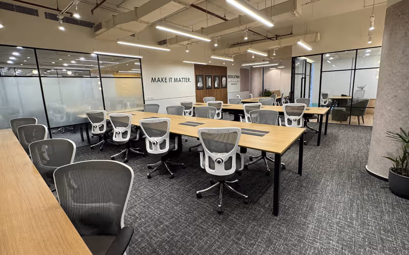 Mehrauli-gurgaon Rd Block B Sushant Lok Phase I, Gurugram, 275 DESKS Mehrauli-gurgaon Rd Block B Sushant Lok Phase I, Gurugram image 1