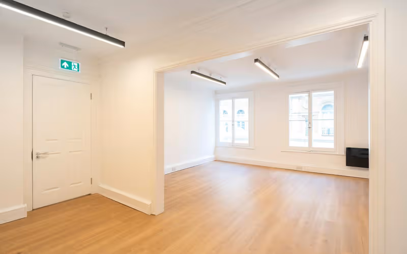 17 Garrick Street, Greater London image 1