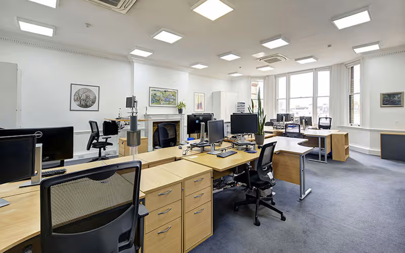 10-11 Grosvenor Place, Greater London, 40 DESKS 10-11 Grosvenor Place, Greater London image 1