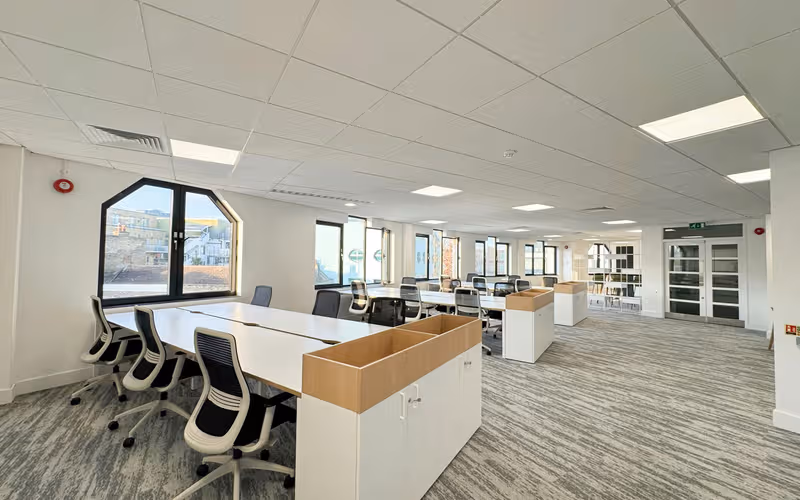 593-599 Fulham Road, Greater London, 45 DESKS 593-599 Fulham Road, Greater London image 1