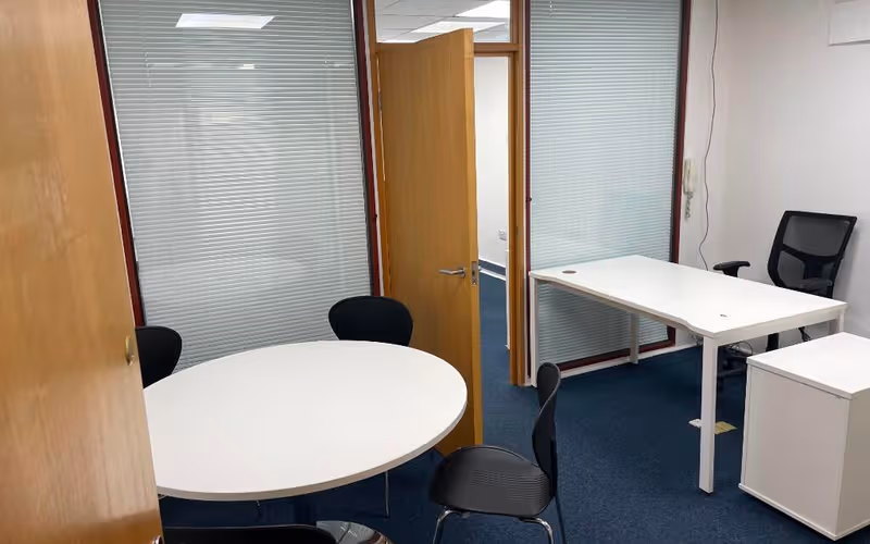 5 Mitchell Street, Leith, 30 DESKS 5 Mitchell Street, Leith image 1