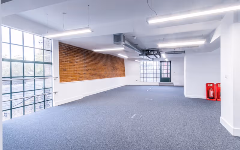 141-143 Shoreditch High, London image 1