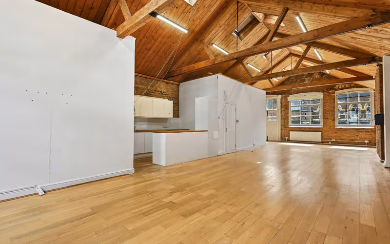 77 Leonard St, London, 14 DESKS 77 Leonard St, London image 1