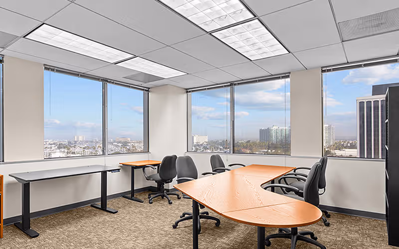 4676 Admiralty Way Marina Del Rey, Los Angeles, 4 DESKS 4676 Admiralty Way Marina Del Rey, Los Angeles image 1