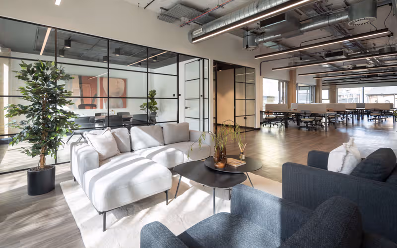 147 Arlington Road, London image 1