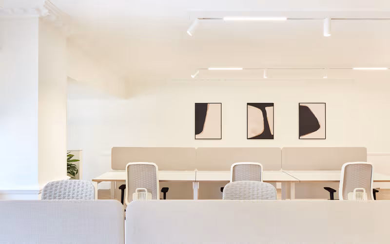33 Bruton Street, London, 12 DESKS 33 Bruton Street, London image 1