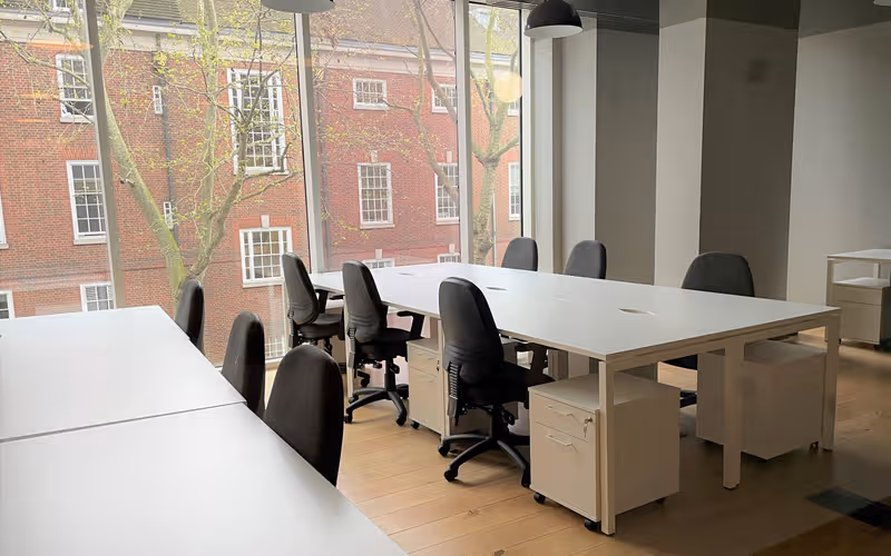 14 Gray's Inn Road, Holborn, 168 DESKS 14 Gray's Inn Road, Holborn image 1