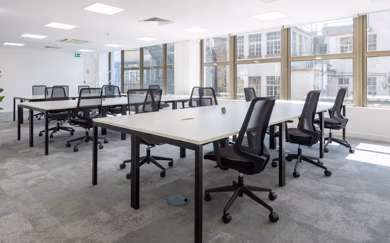 52-54 Gracechurch Street, London, 28 DESKS 52-54 Gracechurch Street, London image 1