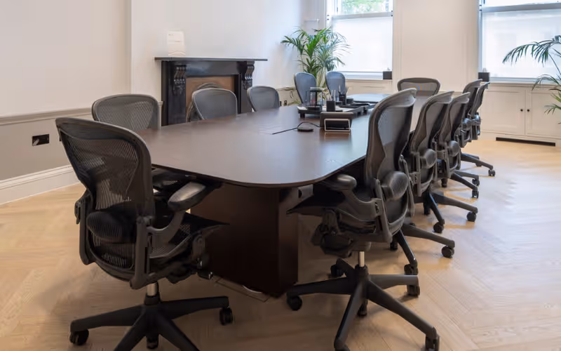 33 Bedford Place, London, 60 DESKS 33 Bedford Place, London image 1