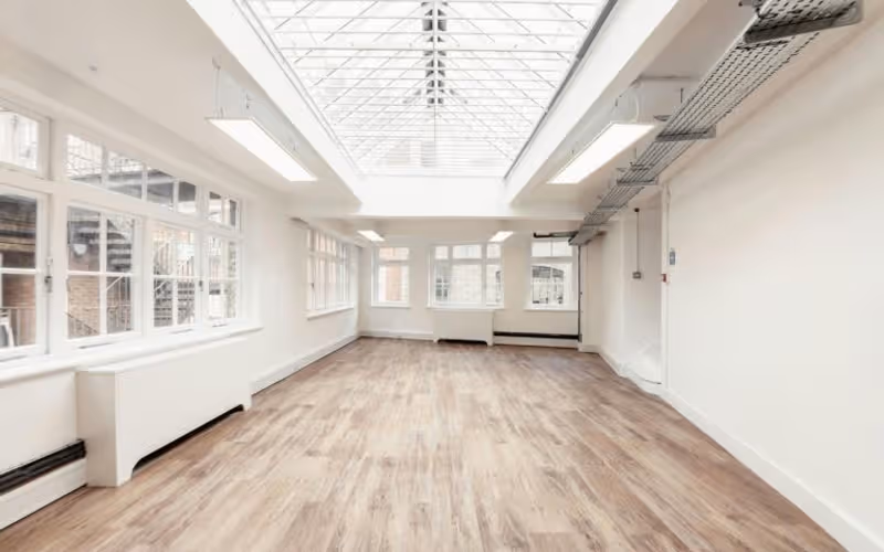 23-25 Eastcastle Street, London, 25 DESKS 23-25 Eastcastle Street, London image 1