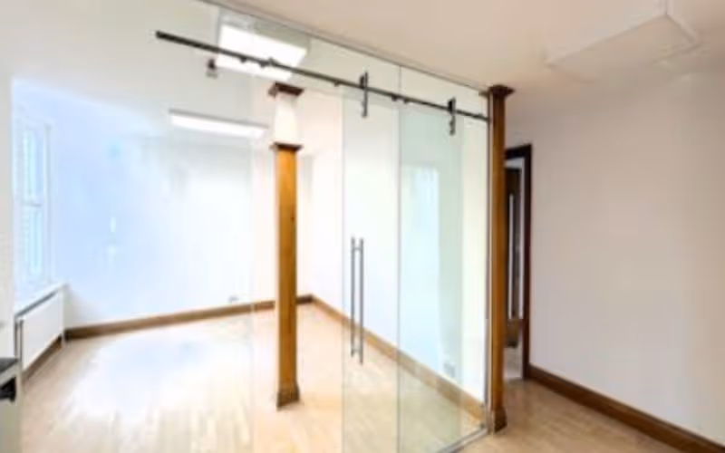 41 Whitehall, London image 1