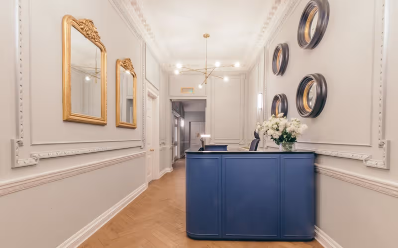 25 Upper Brook Street, London, 25 DESKS 25 Upper Brook Street, London image 1