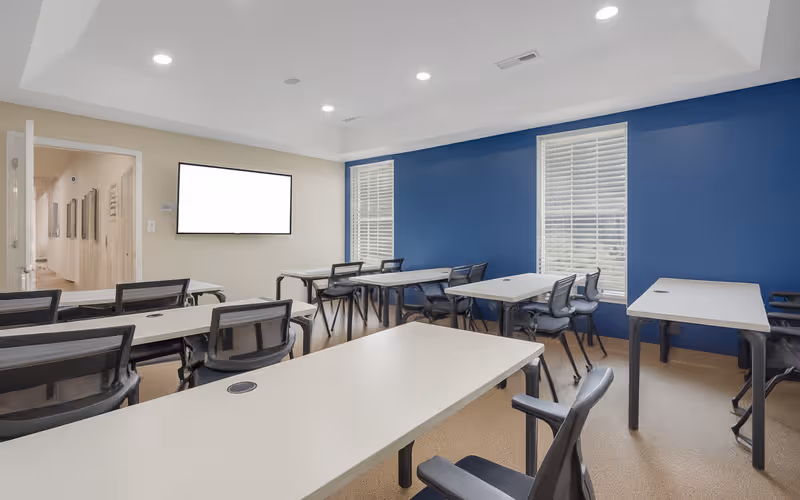 22 Richmond Center Ct, St Peters, 3 DESKS 22 Richmond Center Ct, St Peters image 1