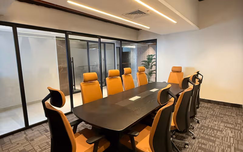 Main Pine Avenue, Lahore, 8 DESKS Main Pine Avenue, Lahore image 1