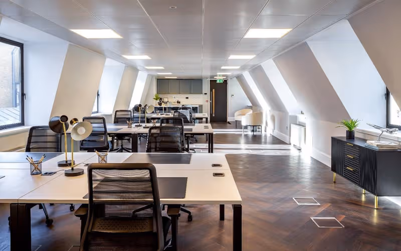 28 Threadneedle Street, Greater London, 12 DESKS 28 Threadneedle Street, Greater London image 1